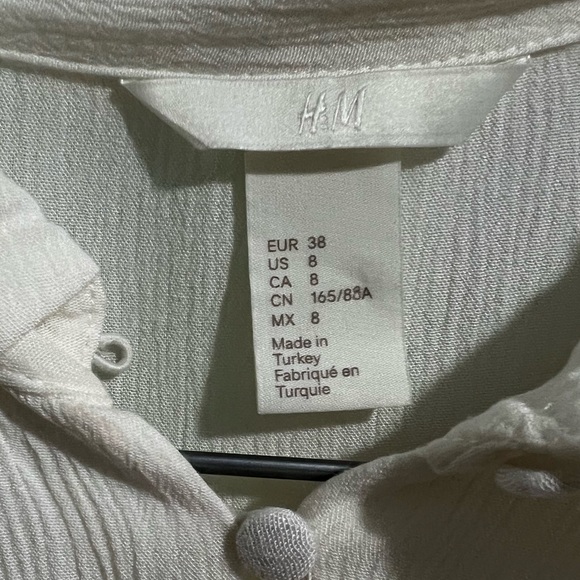H&M Button Blouse - Picture 2 of 2